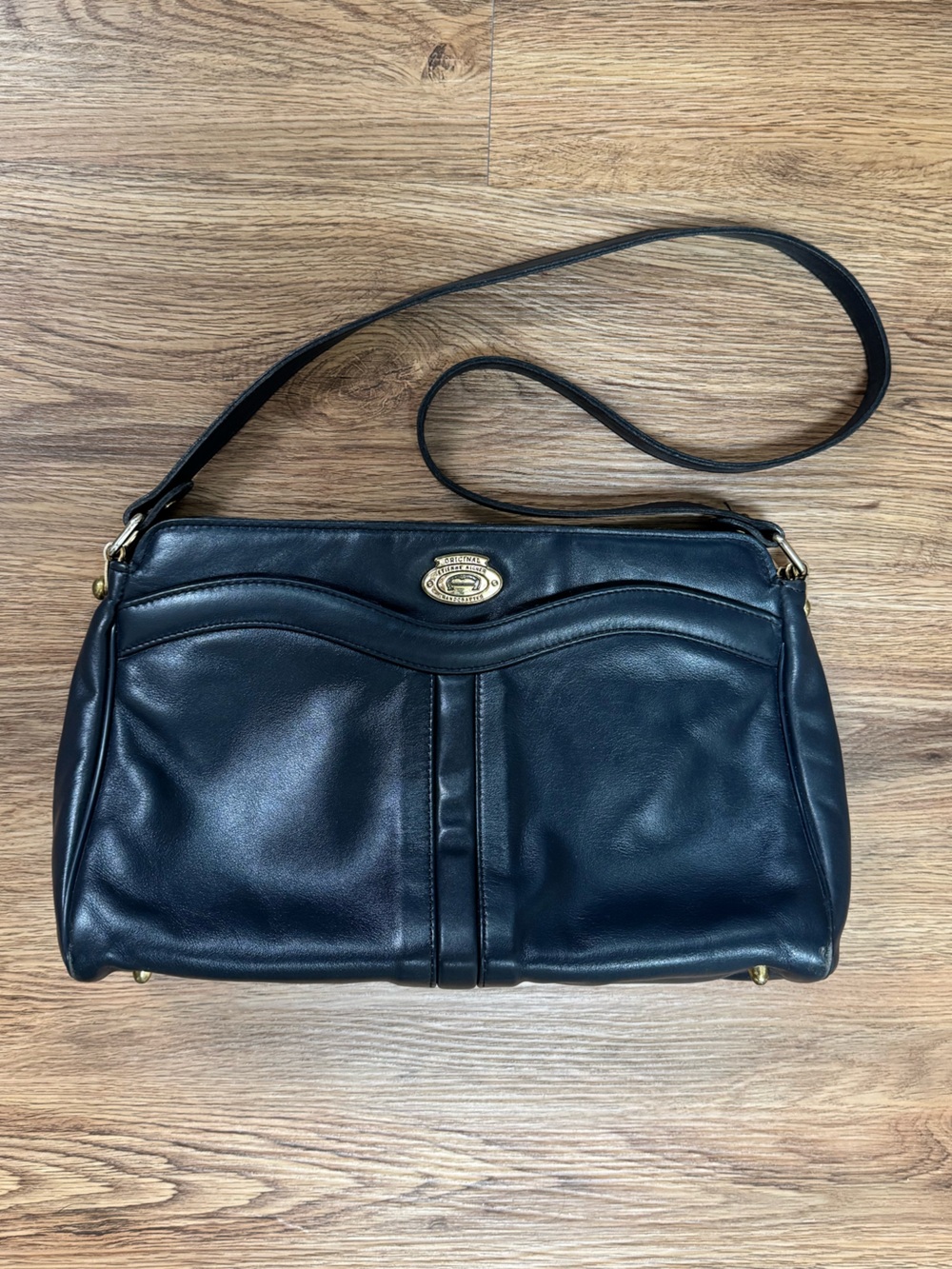 Vintage Etienne Aigner Soft Navy Leather Shoulder Bag with Gold Hardware